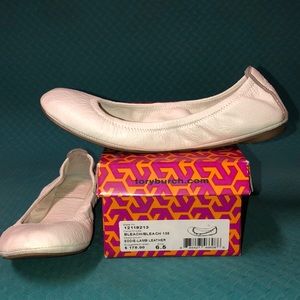 Women’s Tory Burch Eddie Flats in Bleach Size 6.5